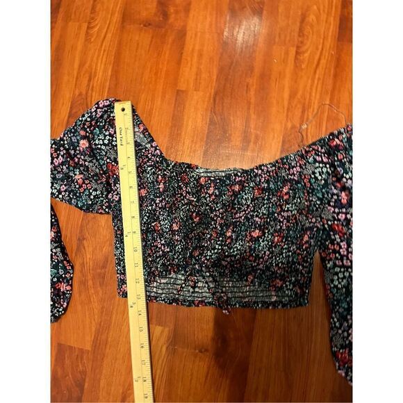 Aeropostale floral smocked crops top size large ￼￼ - Picture 10 of 12